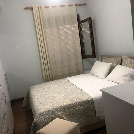 Kris'S Apartment Lezhë エクステリア 写真